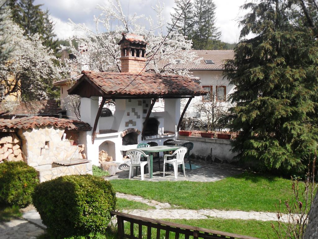 Borimechkova Kashta Hotel Koprivstica Kültér fotó