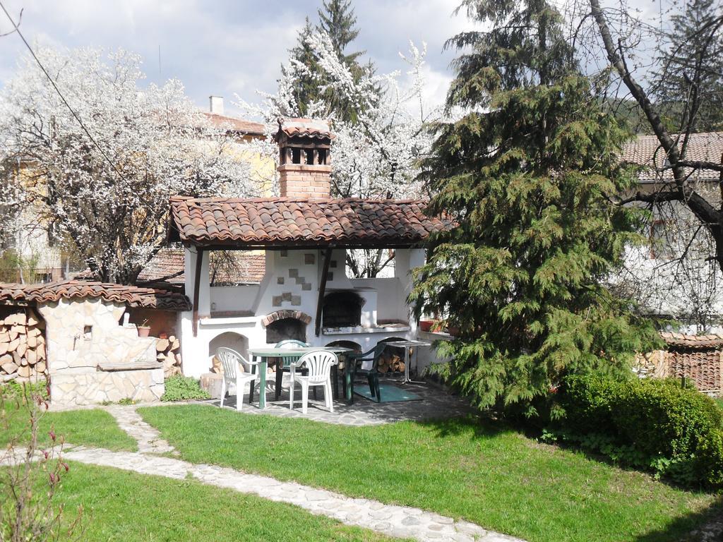 Borimechkova Kashta Hotel Koprivstica Kültér fotó